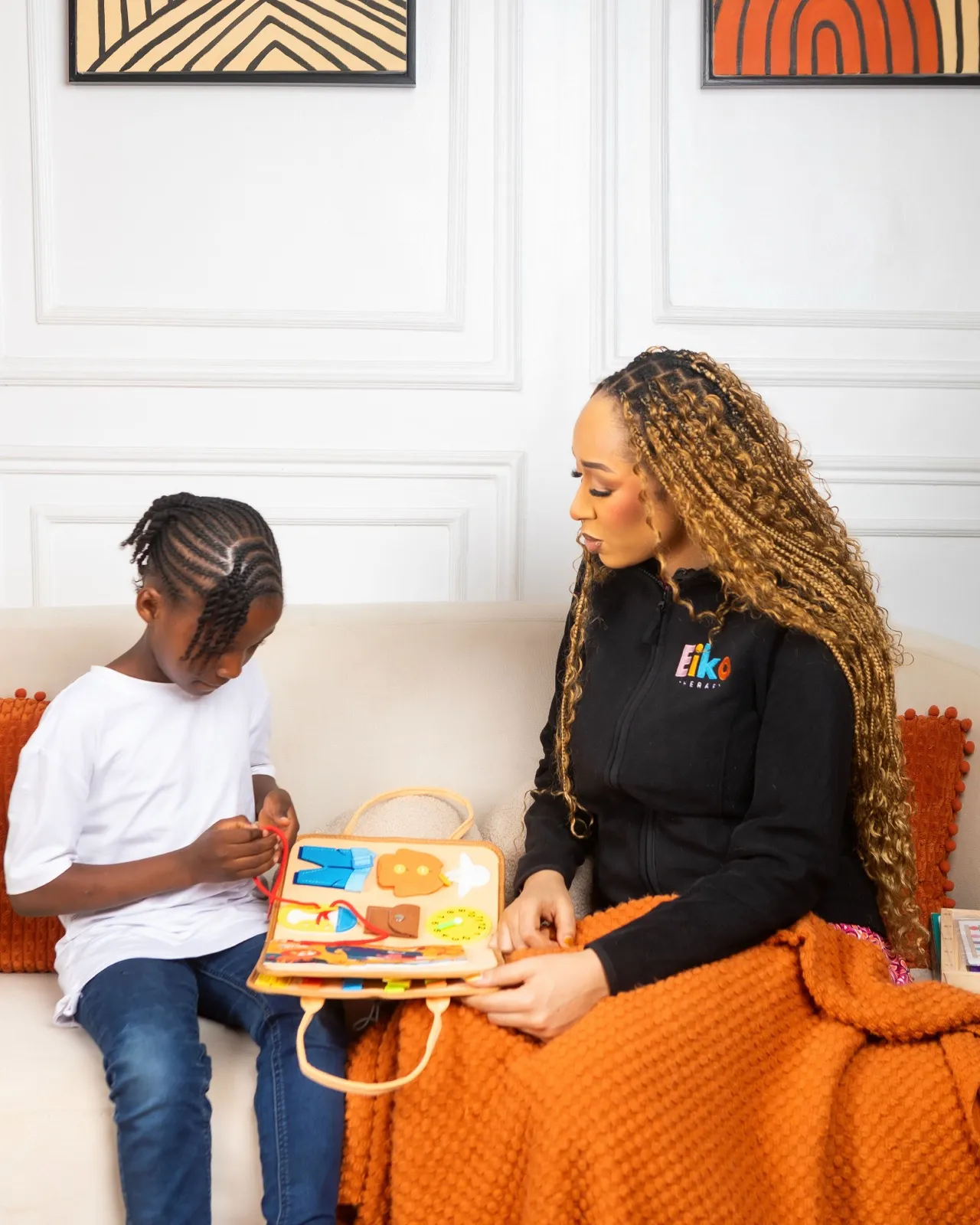 A therapist and client in a relaxed conversation